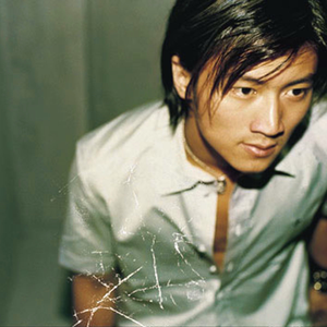 男生和女生亲夜总会偷情
