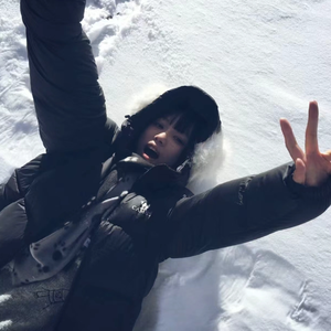 各种漂亮大屁股尿给你看
