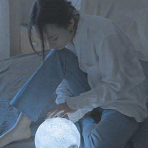 公车上拨开岳双腿进入电影
